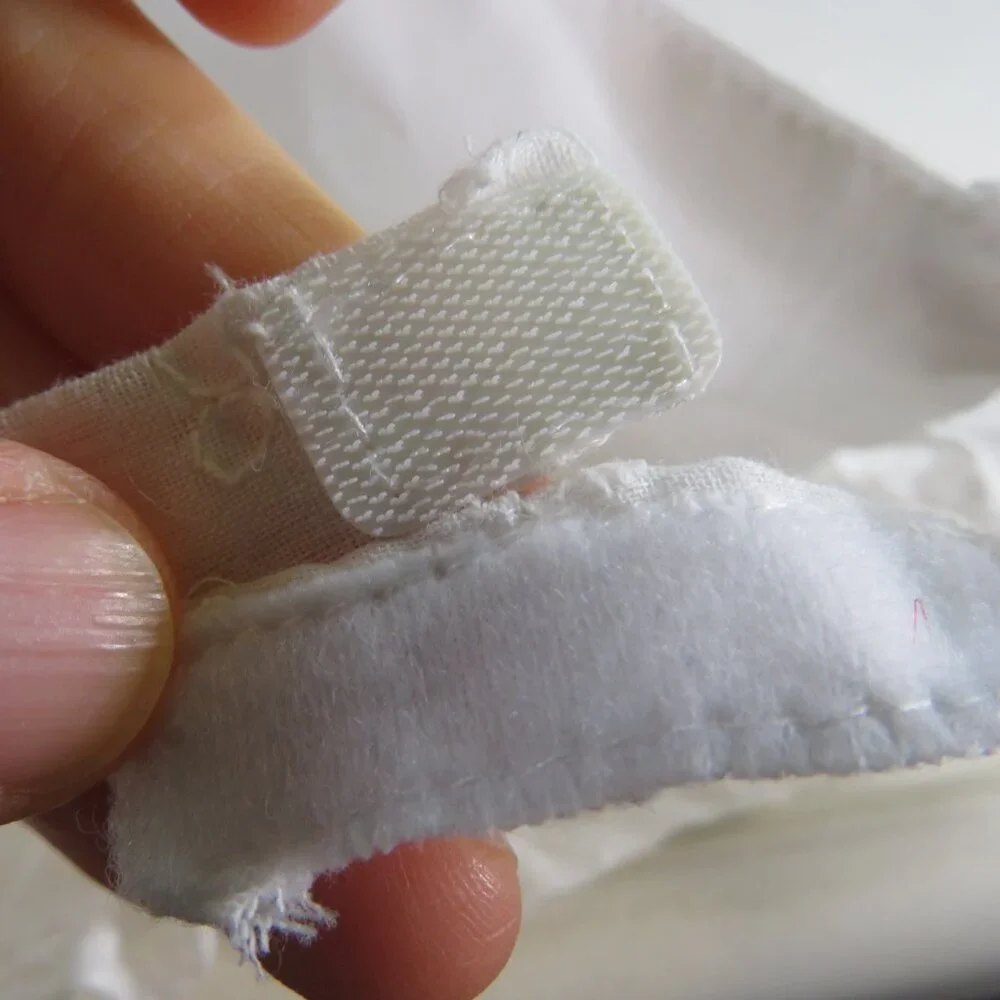 N/A white eyelet